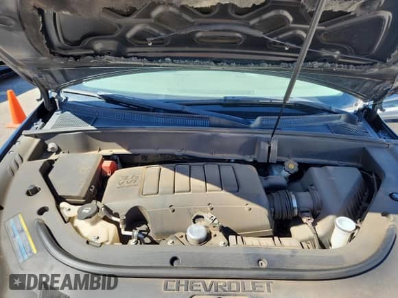 2010 Chevrolet Traverse LS with VIN 1GNLREED7AS153547, listed as a Copart auction lot 85550365 with 87,921 mi miles and Salvage title. Bid and sale history available at DreamBid. Image 12.