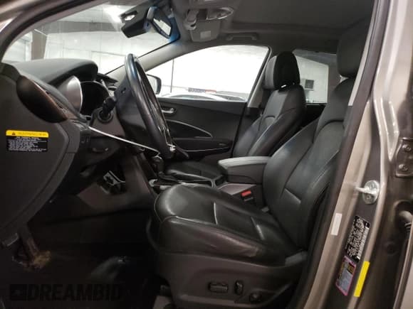 ✅ 2018 Hyundai Santa Fe Ultimate • VIN: 5XYZWDLA4JG554817 • Lot: 59900594. Listed on Copart with 33,137 mi. Free auction sales archive from the USA and detailed vehicle history report at DreamBid. Image 7.