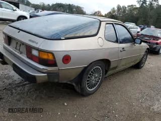 ✅ 1982 Porsche 924 • VIN: WP0AA0929CN450176 • Lot: 84153214. Wystawiony na Copart z przebiegiem 195 595 mil. Bezpłatny archiwum sprzedaży aukcyjnych z USA i szczegółowy raport historii pojazdu na DreamBid. Zdjęcie 3.