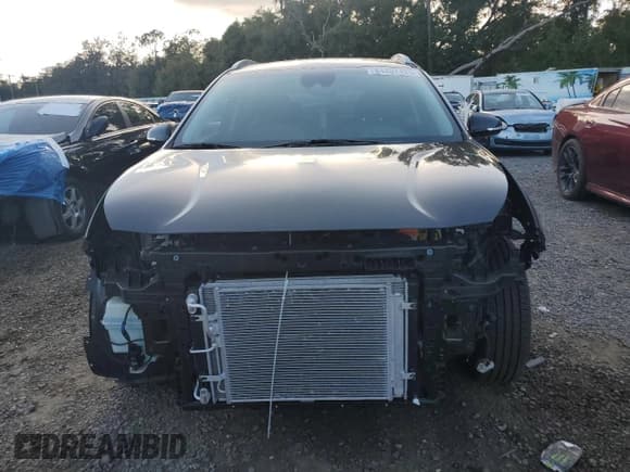 ✅ 2018 Kia Niro EX • VIN: KNDCE3LC2J5118223 • Lot: 84407425. Listed on Copart with 108,775 mi. Free auction sales archive from the USA and detailed vehicle history report at DreamBid. Image 5.