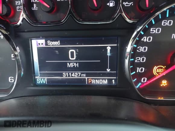 ✅ 2015 Chevrolet Silverado 2500HD LT • VIN: 1GC1KVEG3FF165208 • Lot: 42184899. Wystawiony na IAAI z przebiegiem 311 427 mil. Bezpłatny archiwum sprzedaży aukcyjnych z USA i szczegółowy raport historii pojazdu na DreamBid. Zdjęcie 15.