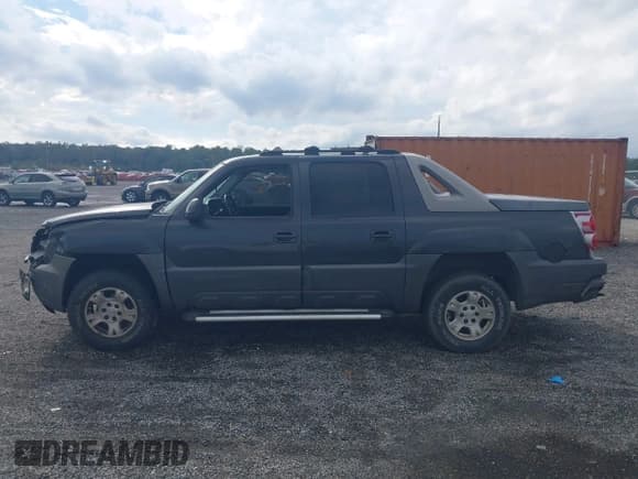 ✅ 2003 Chevrolet Avalanche • VIN: 3GNEC13T23G140969 • Лот: 43279991. Опубликован ранее на IAAI с пробегом 148 986 миль. Бесплатный доступ к архиву аукционных продаж из США и подробный отчёт об истории автомобиля на DreamBid. Изображение 15.