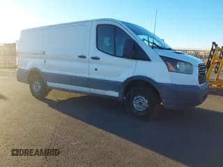 ✅ 2016 Ford Transit Cargo • VIN: 1FTYE1YM1GKB08739 • Lot: 43646603. Wystawiony na IAAI z przebiegiem 223 723 mil. Bezpłatny archiwum sprzedaży aukcyjnych z USA i szczegółowy raport historii pojazdu na DreamBid. Zdjęcie 1.