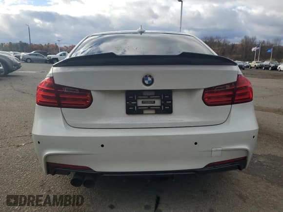 ✅ 2014 BMW 3 Series 328i xDrive • VIN: WBA3B3C53EJ981472 • Лот: 91389655. Опубликован ранее на Copart с пробегом 191 495 миль. Бесплатный доступ к архиву аукционных продаж из США и подробный отчёт об истории автомобиля на DreamBid. Изображение 6.