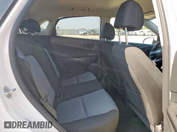 2021 Hyundai Kona SEL z VIN KM8K2CAA1MU752053, wystawiony jako Copart lot #69663785 z przebiegiem 51 903 mil mil oraz Czysty tytuł • Clean title. Historia ofert i sprzedaży dostępna na DreamBid. Obrazek 11.