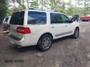 ✅ 2007 Lincoln Navigator • VIN: 5LMFU27577LJ00545 • Lot: 42679614. Wystawiony na IAAI z przebiegiem 163 302 mil. Bezpłatny archiwum sprzedaży aukcyjnych z USA i szczegółowy raport historii pojazdu na DreamBid. Zdjęcie 4.