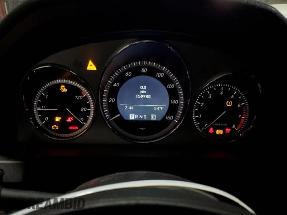 ✅ 2011 Mercedes-Benz C 300 Sport • VIN: WDDGF5EB6BR174597 • Lot: 93367495. Wystawiony na Copart z przebiegiem 159 988 mil. Bezpłatny archiwum sprzedaży aukcyjnych z USA i szczegółowy raport historii pojazdu na DreamBid. Zdjęcie 9.