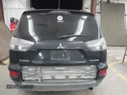 ✅ 2011 Mitsubishi Outlander ES • VIN: JA4AS2AW4BU018519 • Lot: 42074745. Wystawiony na IAAI z przebiegiem 174 880 mil. Bezpłatny archiwum sprzedaży aukcyjnych z USA i szczegółowy raport historii pojazdu na DreamBid. Zdjęcie 16.