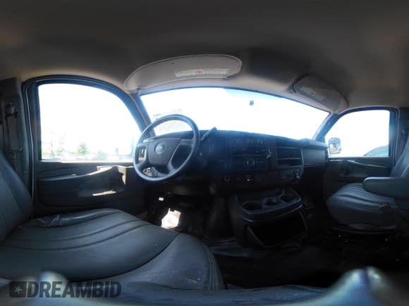 ✅ 2015 Chevrolet Express Cargo • VIN: 1GCWGFCF1F1143860 • Lot: 42514568. Listed on IAAI with 197,012 mi. Free auction sales archive from the USA and detailed vehicle history report at DreamBid. Image 18.