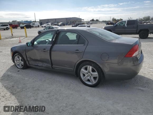 ✅ 2011 Mercury Milan • VIN: 3MEHM0HA6BR600091 • Лот: 50362325. Опубликован ранее на Copart с пробегом 71 381 миль. Бесплатный доступ к архиву аукционных продаж из США и подробный отчёт об истории автомобиля на DreamBid. Изображение 2.