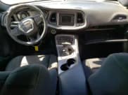 ✅ 2017 Dodge Challenger R/T • VIN: 2C3CDZBTXHH587171 • Lot: 44679293. Wystawiony na Copart z przebiegiem 55 132 mil. Bezpłatny archiwum sprzedaży aukcyjnych z USA i szczegółowy raport historii pojazdu na DreamBid. Zdjęcie 8.