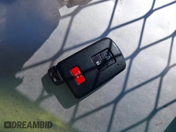 ✅ 2022 Toyota Tacoma SR5 • VIN: 3TMAZ5CN3NM166662 • Lot: 43539107. Listed on IAAI with 35,777 mi. Free auction sales archive from the USA and detailed vehicle history report at DreamBid. Image 11.