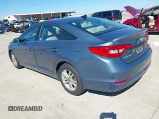 2015 Hyundai Sonata SE с VIN 5NPE24AF6FH121962, выставлен на аукционе IAAI как лот 43584457 с пробегом 199 000 миль миль и . История ставок и продаж доступна на DreamBid. Изображение 3.