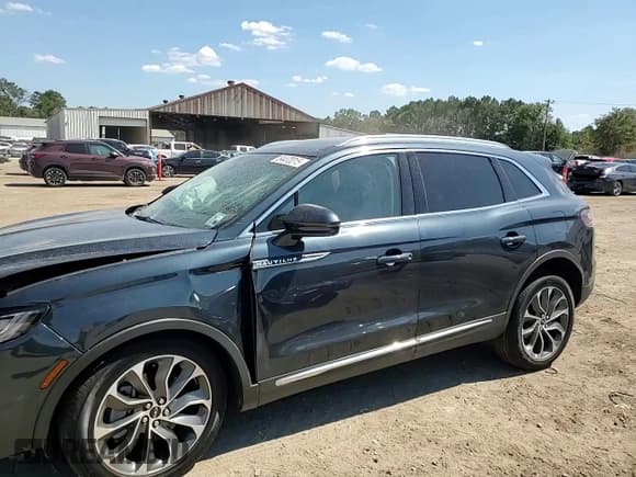 ✅ 2022 Lincoln Nautilus Reserve • VIN: 2LMPJ6K97NBL23137 • Лот: 84470015. Опубликован ранее на Copart с пробегом Не указан. Бесплатный доступ к архиву аукционных продаж из США и подробный отчёт об истории автомобиля на DreamBid. Изображение 13.