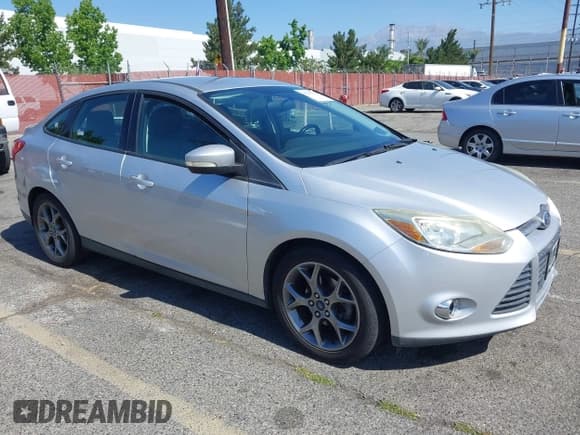 ✅ 2013 Ford Focus SE • VIN: 1FADP3F24DL342620 • Лот: 42395703. Опубликован ранее на IAAI с пробегом 173 481 миль. Бесплатный доступ к архиву аукционных продаж из США и подробный отчёт об истории автомобиля на DreamBid. Изображение 1.