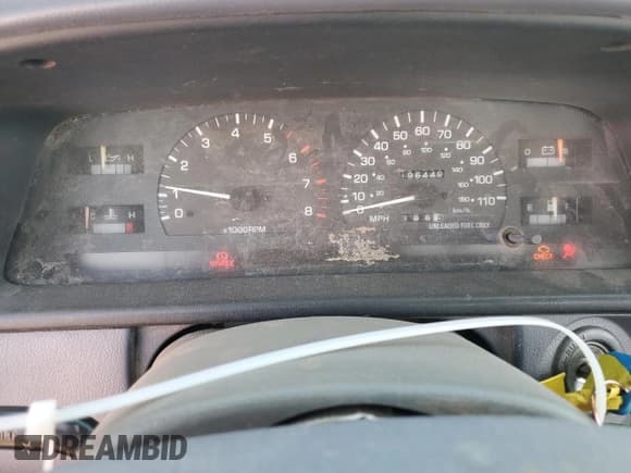 ✅ 1997 Toyota T100 DX • VIN: JT4UN22D7V0035205 • Lot: 75953824. Wystawiony na Copart z przebiegiem 196 449 mil. Bezpłatny archiwum sprzedaży aukcyjnych z USA i szczegółowy raport historii pojazdu na DreamBid. Zdjęcie 9.