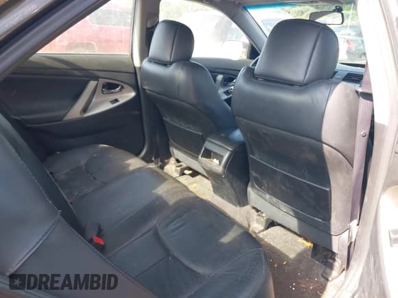 ✅ 2007 Toyota Camry LE • VIN: 4T1BK46K07U030276 • Lot: 42944278. Wystawiony na IAAI z przebiegiem 136 818 mil. Bezpłatny archiwum sprzedaży aukcyjnych z USA i szczegółowy raport historii pojazdu na DreamBid. Zdjęcie 8.