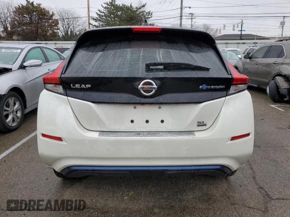 ✅ 2020 Nissan LEAF SL Plus • VIN: 1N4BZ1DP7LC303801 • Lot: 69759732. Wystawiony na Copart z przebiegiem 18 178 mil. Bezpłatny archiwum sprzedaży aukcyjnych z USA i szczegółowy raport historii pojazdu na DreamBid. Zdjęcie 6.