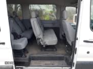 ✅ 2017 Ford Transit XL • VIN: 1FBAX2CM4HKA73127 • Lot: 43785288. Wystawiony na IAAI z przebiegiem 78 165 mil. Bezpłatny archiwum sprzedaży aukcyjnych z USA i szczegółowy raport historii pojazdu na DreamBid. Zdjęcie 8.