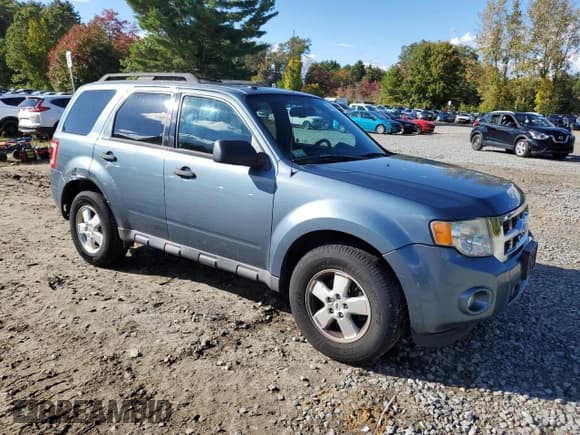 ✅ 2011 Ford Escape XLT • VIN: 1FMCU9DG9BKA46958 • Лот: 84298475. Опубликован ранее на Copart с пробегом 123 614 миль. Бесплатный доступ к архиву аукционных продаж из США и подробный отчёт об истории автомобиля на DreamBid. Изображение 4.