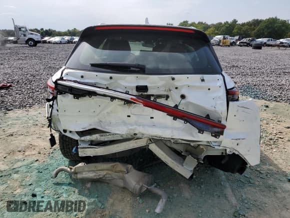 ✅ 2025 Toyota Crown XLE • VIN: JTDACAAJ9S3004574 • Лот: 71986455. Опубликован ранее на Copart с пробегом 16 540 миль. Бесплатный доступ к архиву аукционных продаж из США и подробный отчёт об истории автомобиля на DreamBid. Изображение 6.