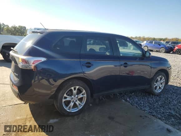 2014 Mitsubishi Outlander SE с VIN JA4AZ3A35EZ008497, выставлен на аукционе Copart как лот 89735915 с пробегом 132 824 миль миль и Чистый • Clean title. История ставок и продаж доступна на DreamBid. Изображение 3.