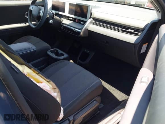 ✅ 2024 Hyundai Ioniq 5 SE Standard Range • VIN: KM8KM4DB2RU309115 • Lot: 42396758. Wystawiony na IAAI z przebiegiem 7 666 mil. Bezpłatny archiwum sprzedaży aukcyjnych z USA i szczegółowy raport historii pojazdu na DreamBid. Zdjęcie 5.