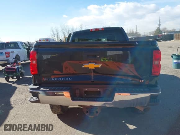 ✅ 2018 Chevrolet Silverado 2500HD LT • VIN: 1GC1KVEG3JF231734 • Лот: 41511956. Опубликован ранее на IAAI с пробегом Не указан. Бесплатный доступ к архиву аукционных продаж из США и подробный отчёт об истории автомобиля на DreamBid. Изображение 16.