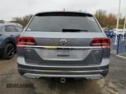 ✅ 2018 Volkswagen Atlas SEL • VIN: 1V2MR2CA9JC566468 • Lot: 90073075. Wystawiony na Copart z przebiegiem 76 144 mil. Bezpłatny archiwum sprzedaży aukcyjnych z USA i szczegółowy raport historii pojazdu na DreamBid. Zdjęcie 6.