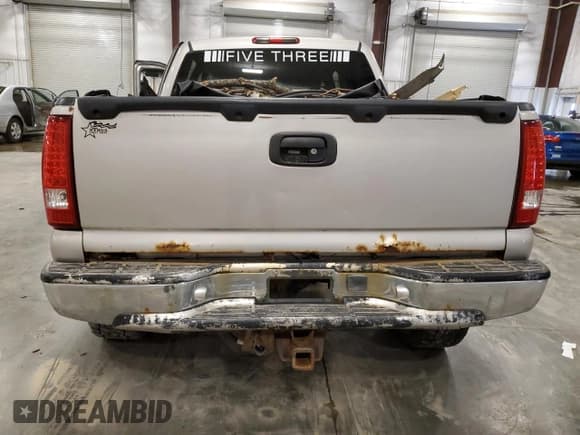 ✅ 2004 Chevrolet Silverado 1500 Z71 • VIN: 2GCEK13T741419601 • Lot: 80187295. Listed on Copart with 236,614 mi. Free auction sales archive from the USA and detailed vehicle history report at DreamBid. Image 6.