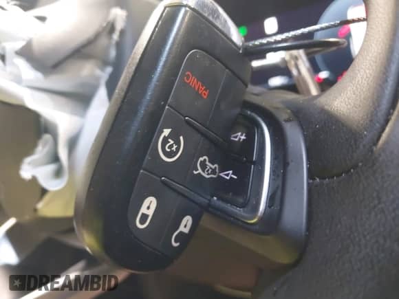 2024 Dodge Hornet R/T z VIN ZACPDFCW9R3A34989, wystawiony jako IAAI lot #42072626 z przebiegiem 17 707 mil mil oraz . Historia ofert i sprzedaży dostępna na DreamBid. Obrazek 11.