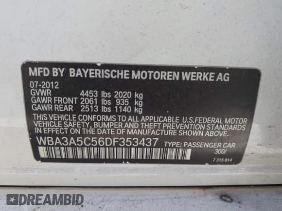 ✅ 2013 BMW 3 Series 328i • VIN: WBA3A5C56DF353437 • Lot: 43473186. Wystawiony na IAAI z przebiegiem 164 881 mil. Bezpłatny archiwum sprzedaży aukcyjnych z USA i szczegółowy raport historii pojazdu na DreamBid. Zdjęcie 9.