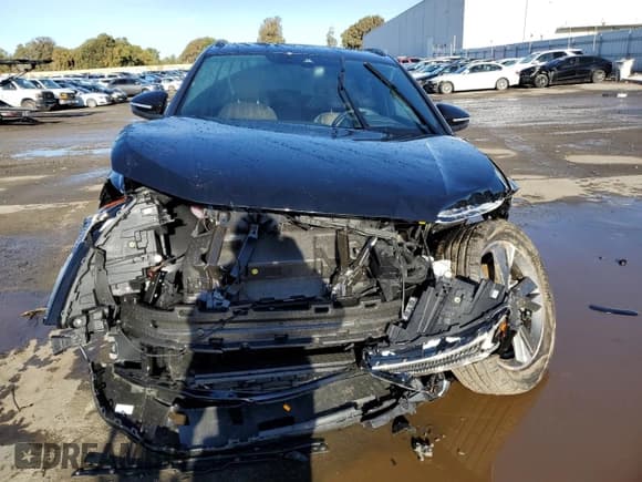 ✅ 2023 Audi Q4 e-tron Prestige • VIN: WA1M2BFZ5PP044388 • Lot: 79492323. Listed on Copart with 8,364 mi. Free auction sales archive from the USA and detailed vehicle history report at DreamBid. Image 5.