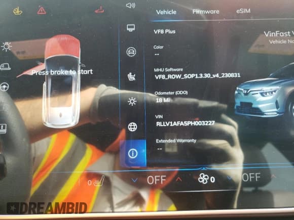 ✅ 2023 VinFast VF 8 Plus • VIN: RLLV1AFA5PH003227 • Lot: 58780524. Wystawiony na Copart z przebiegiem 18 mil. Bezpłatny archiwum sprzedaży aukcyjnych z USA i szczegółowy raport historii pojazdu na DreamBid. Zdjęcie 9.