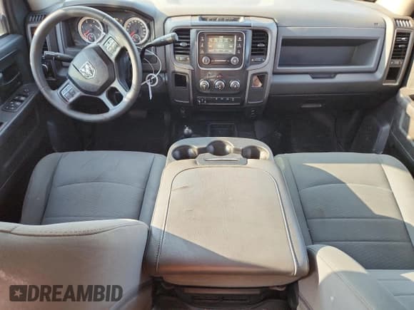 ✅ 2018 Ram 2500 Tradesman • VIN: 3C6UR5HL1JG206774 • Lot: 71369975. Wystawiony na Copart z przebiegiem 248 279 mil. Bezpłatny archiwum sprzedaży aukcyjnych z USA i szczegółowy raport historii pojazdu na DreamBid. Zdjęcie 8.