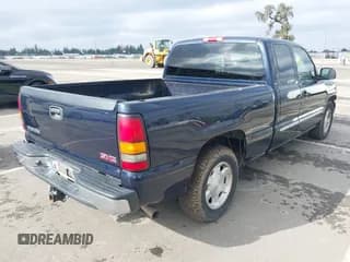 ✅ 2005 GMC Sierra 1500 SLE • VIN: 1GTEC19TX5Z329050 • Lot: 43753078. Wystawiony na IAAI z przebiegiem 142 856 mil. Bezpłatny archiwum sprzedaży aukcyjnych z USA i szczegółowy raport historii pojazdu na DreamBid. Zdjęcie 4.