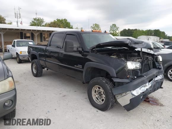 ✅ 2007 Chevrolet Silverado 2500HD LT1 • VIN: 1GCHK23D07F140810 • Lot: 42036025. Wystawiony na IAAI z przebiegiem 230 002 mil. Bezpłatny archiwum sprzedaży aukcyjnych z USA i szczegółowy raport historii pojazdu na DreamBid. Zdjęcie 1.