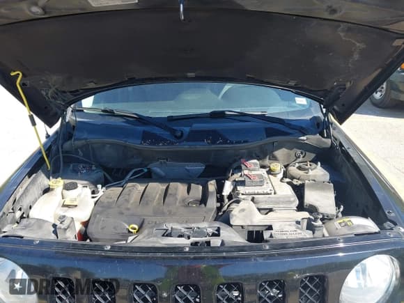 ✅ 2017 Jeep Patriot 75th Anniversary • VIN: 1C4NJPBB0HD102106 • Лот: 43091539. Опубликован ранее на IAAI с пробегом 253 797 миль. Бесплатный доступ к архиву аукционных продаж из США и подробный отчёт об истории автомобиля на DreamBid. Изображение 10.