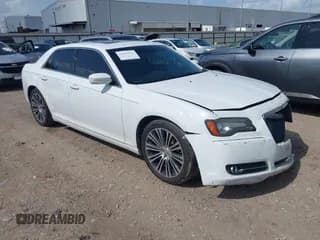 ✅ 2014 Chrysler 300 S • VIN: 2C3CCABG1EH182772 • Lot: 42485962. Listed on IAAI with 207,646 mi. Free auction sales archive from the USA and detailed vehicle history report at DreamBid. Image 1.
