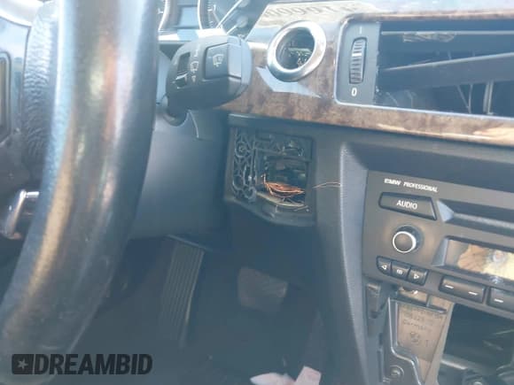 ✅ 2008 BMW 3 Series 328i • VIN: WBAWV13518P120883 • Lot: 41666097. Listed on IAAI with 136,797 mi. Free auction sales archive from the USA and detailed vehicle history report at DreamBid. Image 6.