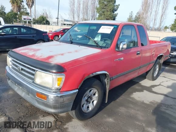 ✅ 1996 Toyota T100 SR5 • VIN: JT4TN14D5T0017916 • Lot: 41572581. Listed on IAAI with 344,481 mi. Free auction sales archive from the USA and detailed vehicle history report at DreamBid. Image 2.