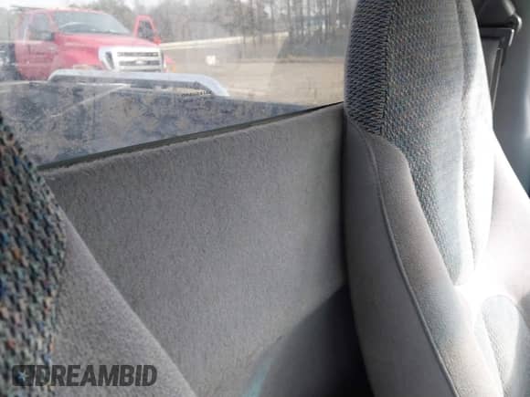 1998 Dodge Dakota with VIN 1B7FL26P2WS629175, listed as a IAAI auction lot 41475584 with 117,546 mi miles and . Bid and sale history available at DreamBid. Image 8.