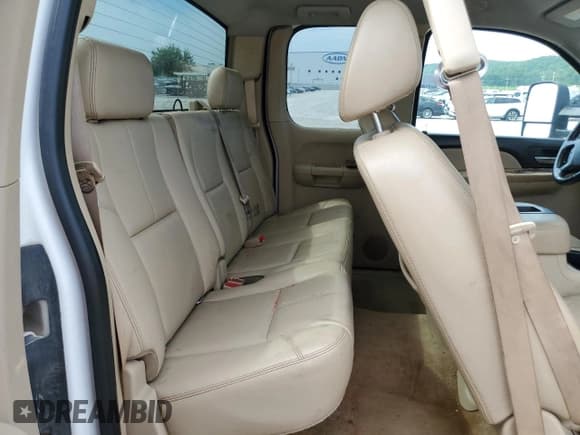 ✅ 2008 Chevrolet Silverado 3500 • VIN: 1GCHK39648E198568 • Лот: 60470264. Опубликован ранее на Copart с пробегом 296 880 миль. Бесплатный доступ к архиву аукционных продаж из США и подробный отчёт об истории автомобиля на DreamBid. Изображение 10.