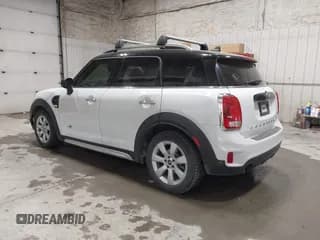 ✅ 2018 MINI Countryman Cooper • VIN: WMZYV5C31J3B75867 • Lot: 42989901. Listed on IAAI with 34,461 mi. Free auction sales archive from the USA and detailed vehicle history report at DreamBid. Image 3.