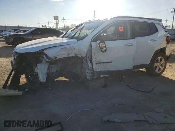 ✅ 2019 Jeep Compass Latitude • VIN: 3C4NJCBB4KT855244 • Lot: 83453204. Wystawiony na Copart z przebiegiem Nie podano. Bezpłatny archiwum sprzedaży aukcyjnych z USA i szczegółowy raport historii pojazdu na DreamBid. Zdjęcie 1.
