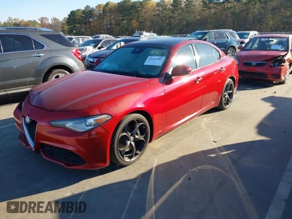 ✅ 2018 Alfa Romeo Giulia Ti Sport • VIN: ZARFAECN6J7563774 • Lot: 43614983. Listed on IAAI with 121,433 mi. Free auction sales archive from the USA and detailed vehicle history report at DreamBid. Image 2.