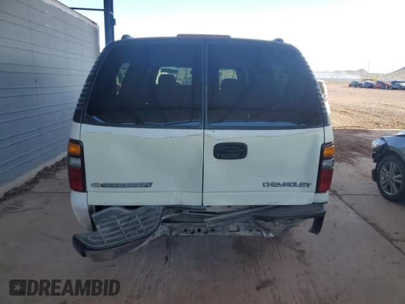 ✅ 2004 Chevrolet Suburban LS • VIN: 1GNEC16T84J149865 • Лот: 53901895. Опубликован ранее на Copart с пробегом 264 465 миль. Бесплатный доступ к архиву аукционных продаж из США и подробный отчёт об истории автомобиля на DreamBid. Изображение 6.