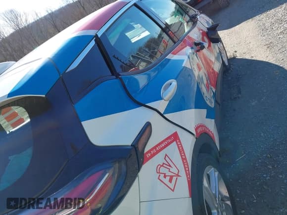 ✅ 2023 Chevrolet Bolt EV 1LT • VIN: 1G1FW6S04P4102972 • Lot: 41600780. Wystawiony na IAAI z przebiegiem 50 710 mil. Bezpłatny archiwum sprzedaży aukcyjnych z USA i szczegółowy raport historii pojazdu na DreamBid. Zdjęcie 19.