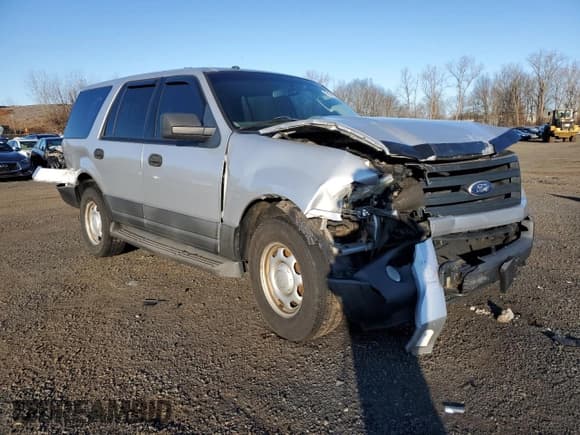 ✅ 2011 Ford Expedition XL • VIN: 1FMJU1G53BEF21649 • Lot: 84542364. Listed on Copart with 175,320 mi. Free auction sales archive from the USA and detailed vehicle history report at DreamBid. Image 4.