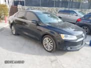 ✅ 2012 Volkswagen Jetta SEL • VIN: 3VWGP7AJ9CM056480 • Lot: 43888731. Wystawiony na IAAI z przebiegiem 168 156 mil. Bezpłatny archiwum sprzedaży aukcyjnych z USA i szczegółowy raport historii pojazdu na DreamBid. Zdjęcie 1.